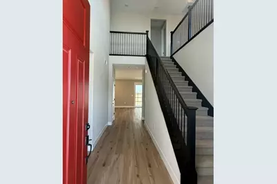 8171 Craiglee Way, Elk Grove, CA 95757 - Photo 2