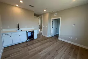 8171 Craiglee Wy, Elk Grove, CA 95757 - Photo 16