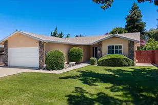 1016 Lillian Dr, Modesto, CA 95355 - Photo 2