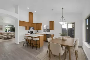 528 Burgundy St, Los Banos, CA 93635 - Photo 6