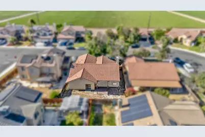 528 Burgundy Street, Los Banos, CA 93635 - Photo 44