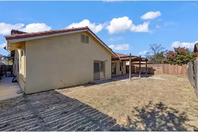 528 Burgundy Street, Los Banos, CA 93635 - Photo 38