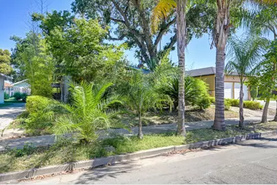 1525 W Flora Street, Stockton, CA 95203 - Photo 4