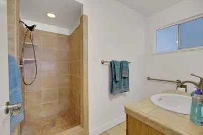 248 S Lawrence Avenue, Yuba City, CA 95991 - Photo 18