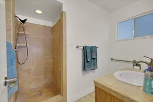 248 S Lawrence Ave, Yuba City, CA 95991 - Photo 18