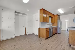 248 S Lawrence Ave, Yuba City, CA 95991 - Photo 8
