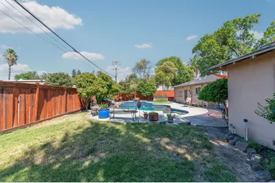 1305 Glenwood Drive, Modesto, CA 95350 - Photo 34