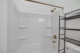9131 Newhall Dr, Sacramento, CA 95826 - Photo 22