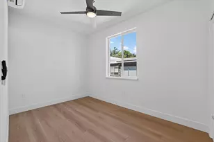 2423 L St, Sacramento, CA 95816 - Photo 14