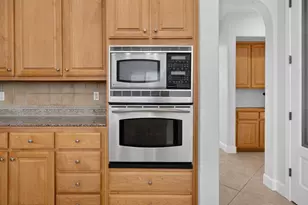 5767 Bridgecross Dr, Sacramento, CA 95835 - Photo 36