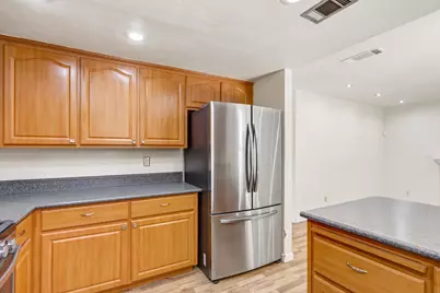 6932 Springmont Drive, Elk Grove, CA 95758 - Photo 22