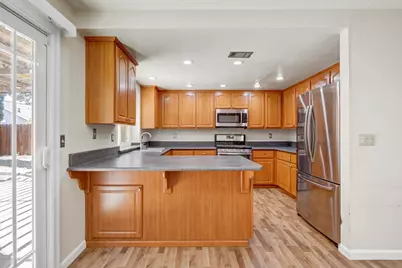 6932 Springmont Drive, Elk Grove, CA 95758 - Photo 20