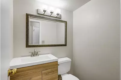 6932 Springmont Drive, Elk Grove, CA 95758 - Photo 36