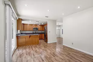 6932 Springmont Dr, Elk Grove, CA 95758 - Photo 18
