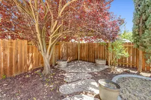 6932 Springmont Dr, Elk Grove, CA 95758 - Photo 40