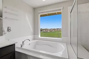 2012 Van Ruiten Dr, Lodi, CA 95242 - Photo 32