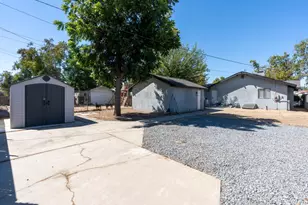 750 Collins Ave, Fresno, CA 93706 - Photo 30
