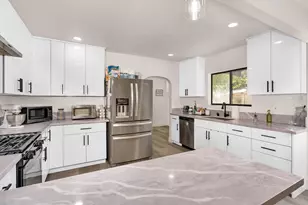 750 Collins Ave, Fresno, CA 93706 - Photo 10