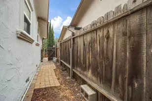 1005 Dover Dr, Lodi, CA 95242 - Photo 30
