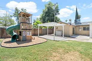 8004 Lichen Dr, Citrus Heights, CA 95621 - Photo 34