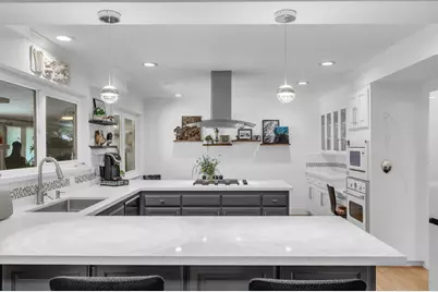 6685 Arboga Way, Sacramento, CA 95831 - Photo 20