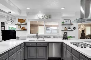 6685 Arboga Wy, Sacramento, CA 95831 - Photo 26