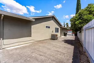 2810 Bogdan Ct, Sacramento, CA 95827 - Photo 52