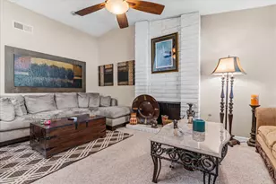 2810 Bogdan Ct, Sacramento, CA 95827 - Photo 12