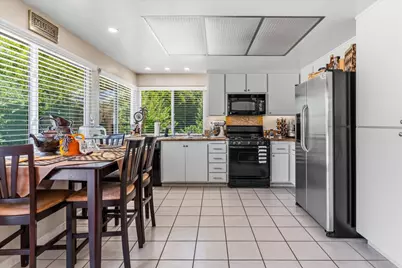 2810 Bogdan Court, Sacramento, CA 95827 - Photo 24