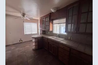1217 Woodman Way, Modesto, CA 95350 - Photo 34