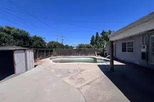 1217 Woodman Way, Modesto, CA 95350 - Photo 62