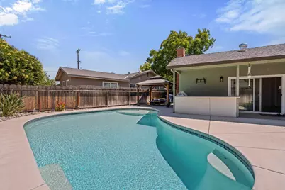 365 Birchwood Court, Modesto, CA 95350 - Photo 30