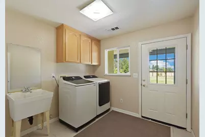 11220 N Golfview Road, Lodi, CA 95240 - Photo 40
