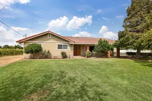 10675 E Peltier Rd, Acampo, CA 95220 - Photo 1