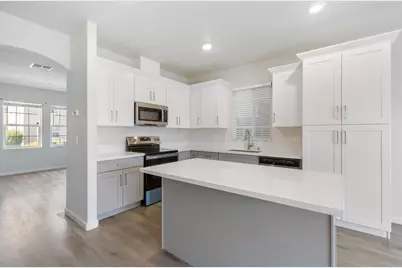8167 Weeping Willow Lane, Sacramento, CA 95828 - Photo 10