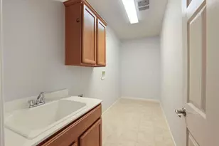 419 Danbury Pl, Lathrop, CA 95330 - Photo 28