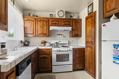 4242 Cortright Way, North Highlands, CA 95660 - Photo 2
