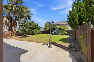 2700 Screech Owl Way, Sacramento, CA 95834 - Photo 42