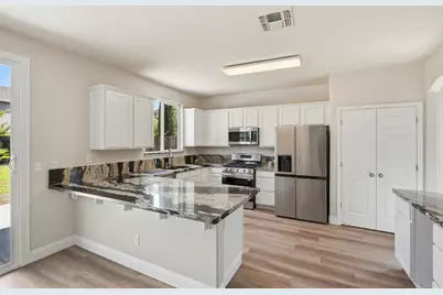 2700 Screech Owl Way, Sacramento, CA 95834 - Photo 16