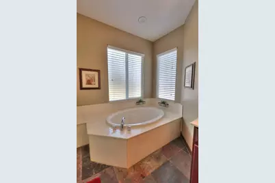 6801 Varni Way, Hughson, CA 95326 - Photo 38