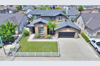 6801 Varni Way, Hughson, CA 95326 - Photo 4