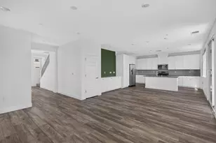 1025 Sierra Morena Wy, Roseville, CA 95747 - Photo 10