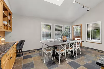 2809 Londonderry Court, Modesto, CA 95350 - Photo 10