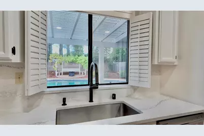 102 Davis Court, Roseville, CA 95678 - Photo 10