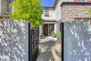 3041 Village Center Dr, Roseville, CA 95747 - Photo 2