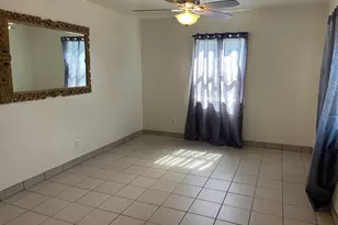 703 Flower St, Turlock, CA 95380 - Photo 10