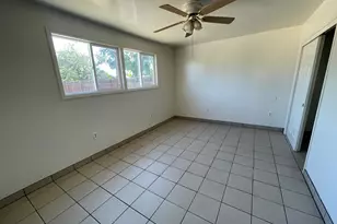 703 Flower St, Turlock, CA 95380 - Photo 14