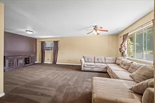 6929 Lisa Marie Way, Carmichael, CA 95608 - Photo 18