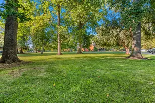 2229 Woodside Ln, Sacramento, CA 95825 - Photo 22