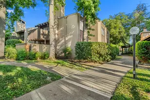 2229 Woodside Ln, Sacramento, CA 95825 - Photo 2